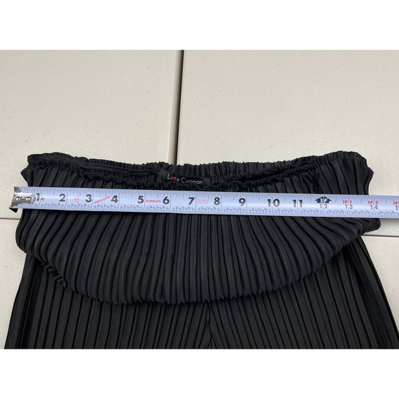 Love Cameron LA Women LARGE Black Pleated Stretch Flare Bottom Pants Elastic - Picture 5 of 6